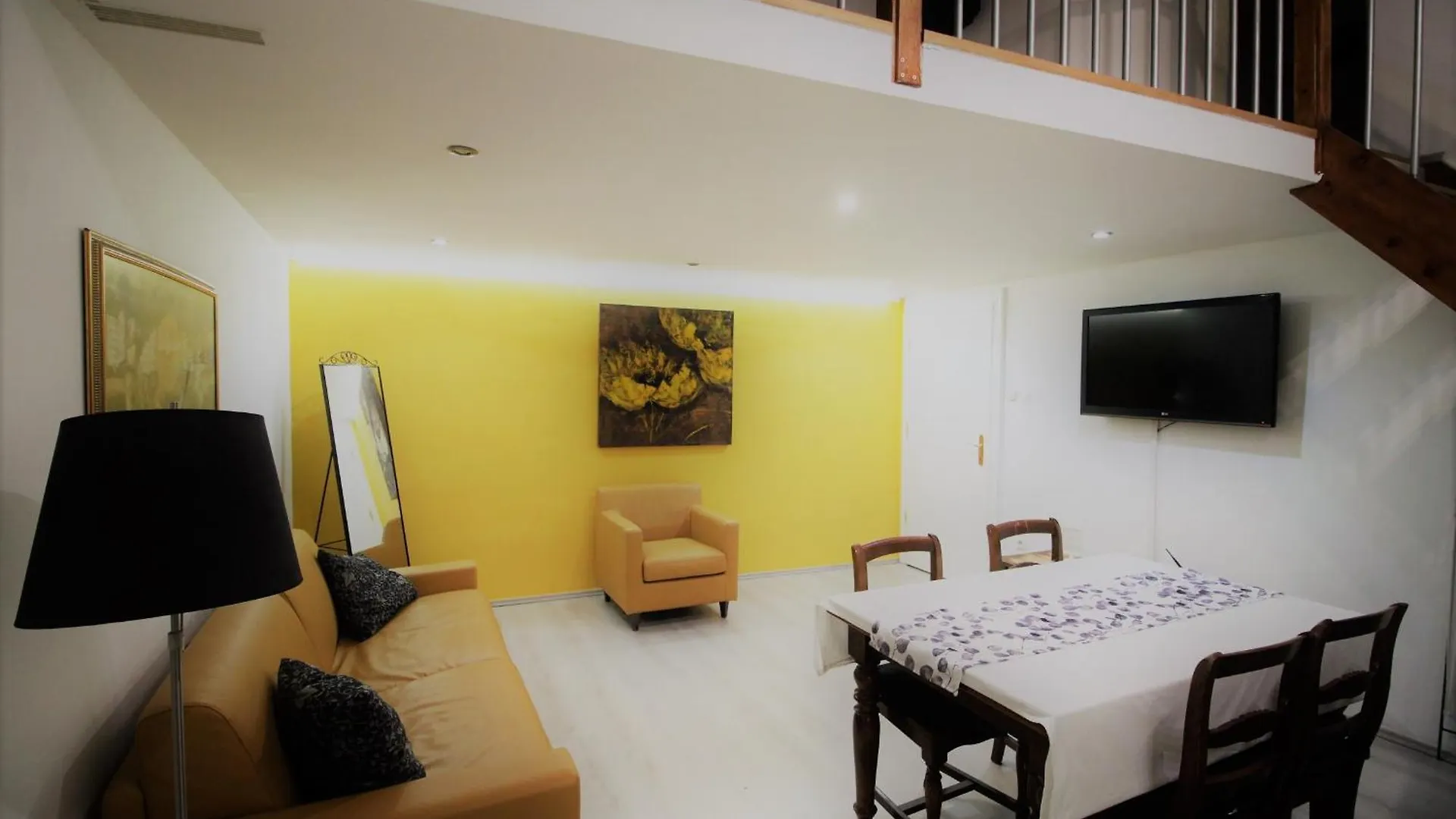 Budapest Easy Flat Oktogon Ungheria
